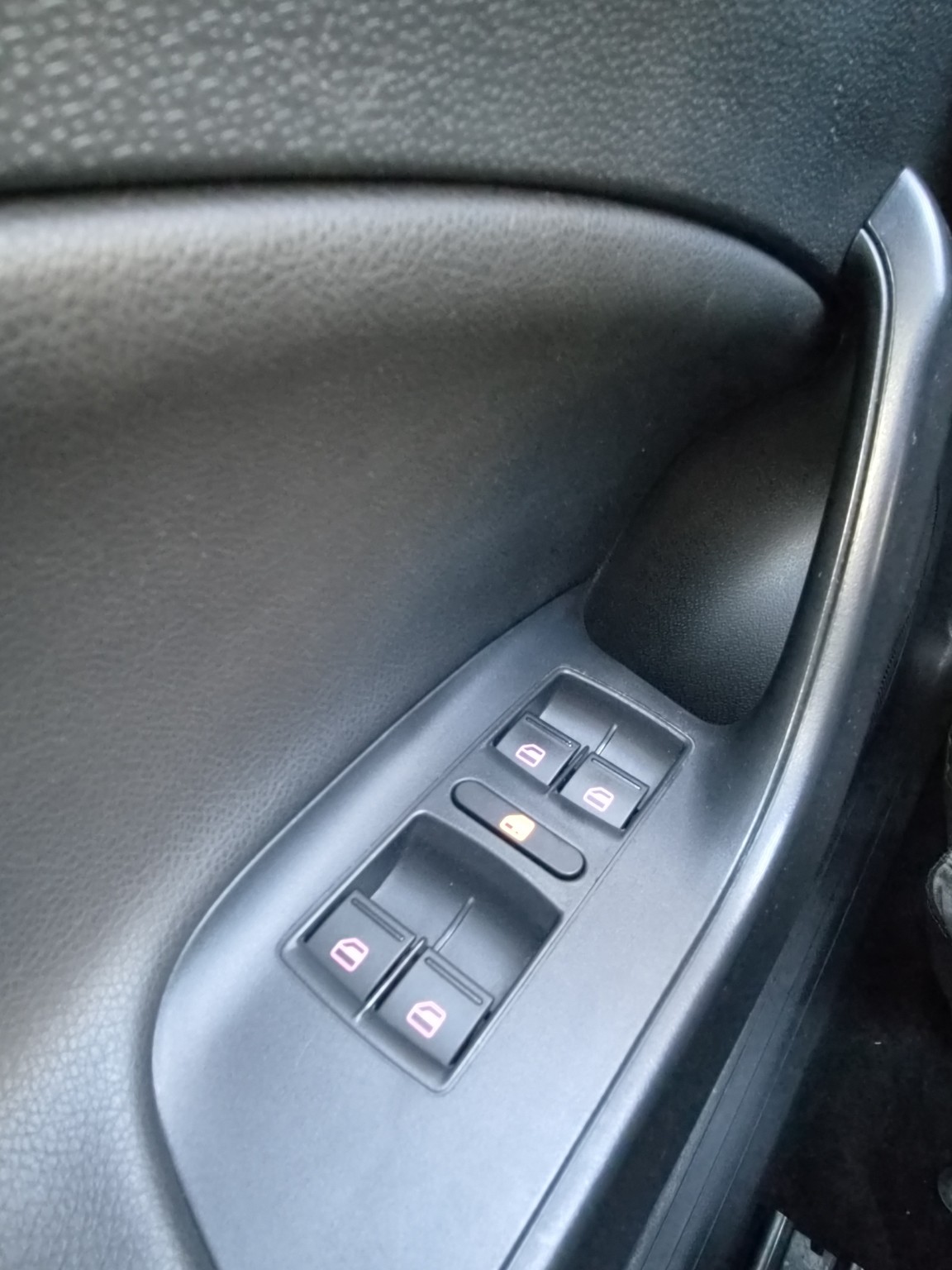 SEAT Ibiza L-709-BD – elektrische ramen voor en achter